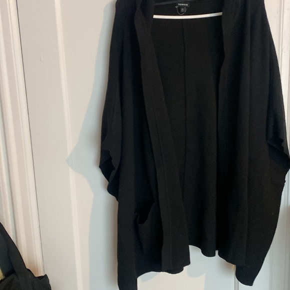 Torrid Hooded sweater with front pockets , cape draping. - Picture 4 of 5